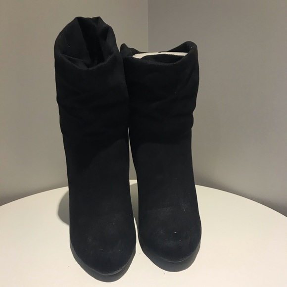 Black suede bootie - Picture 2 of 3